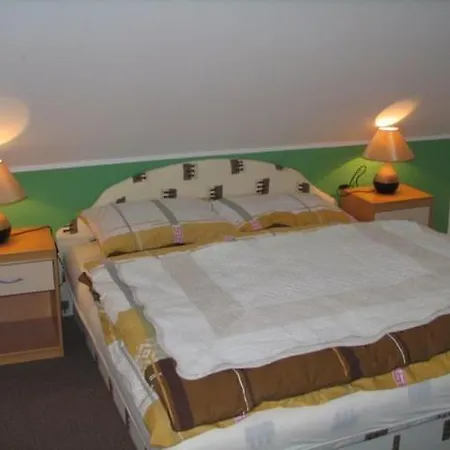 Appartement Pekre *